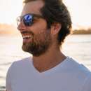 Handsome, tall and tanned guy wants to meet shy woman in Fargo / Moorhead